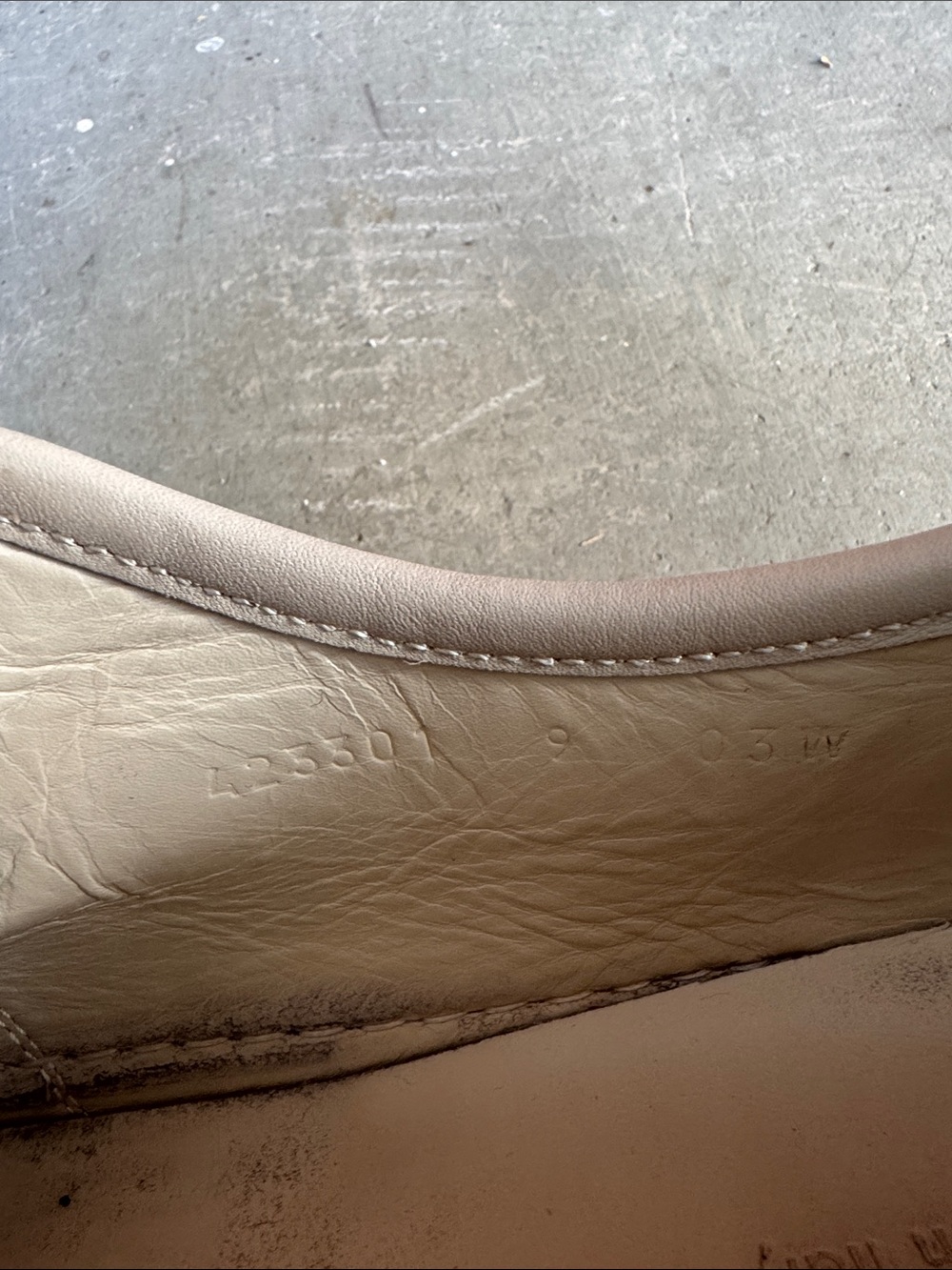 Gucci Miro Soft Leather Sneakers - Picture 9 of 12